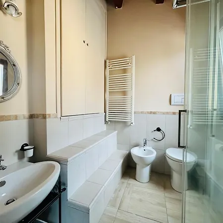 Apartment Flores