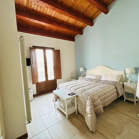 Apartment Flores *